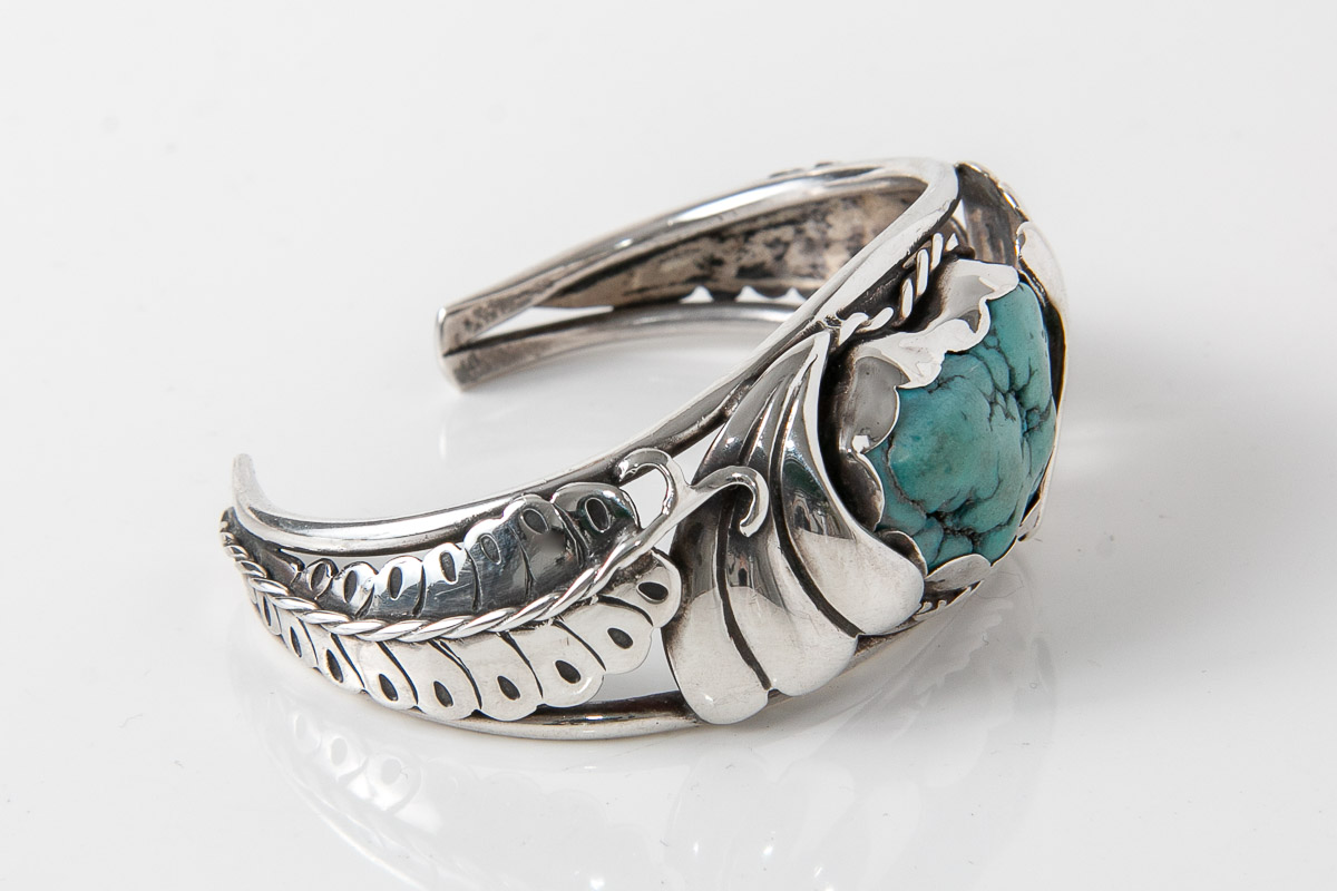 Silver and turquoise bracelet inspired by Navajo jewellery