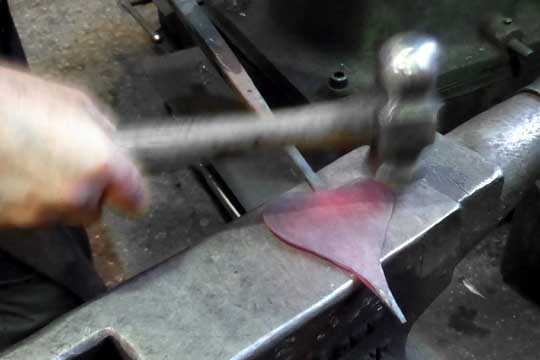 forging a leaf