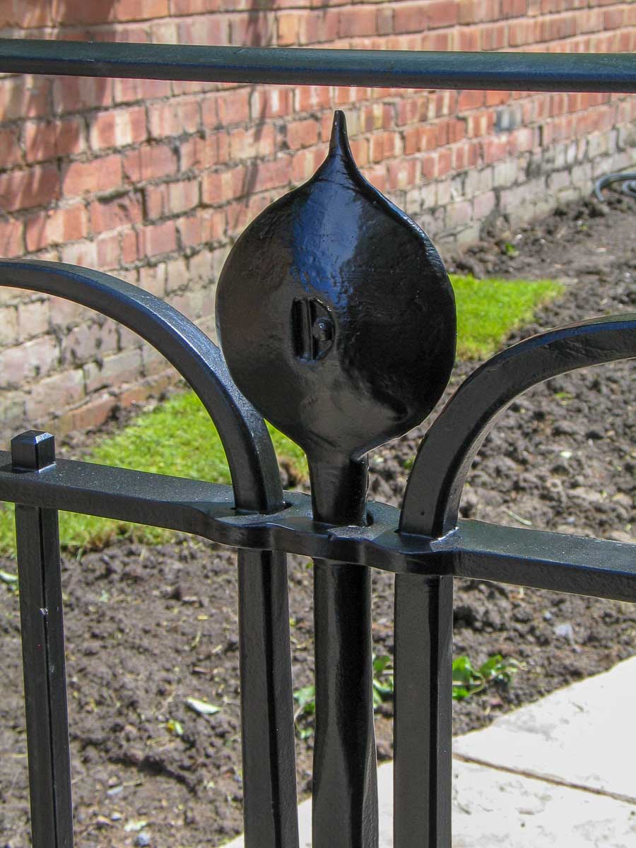 Attention to detail in these Arts and Crafts Railings 