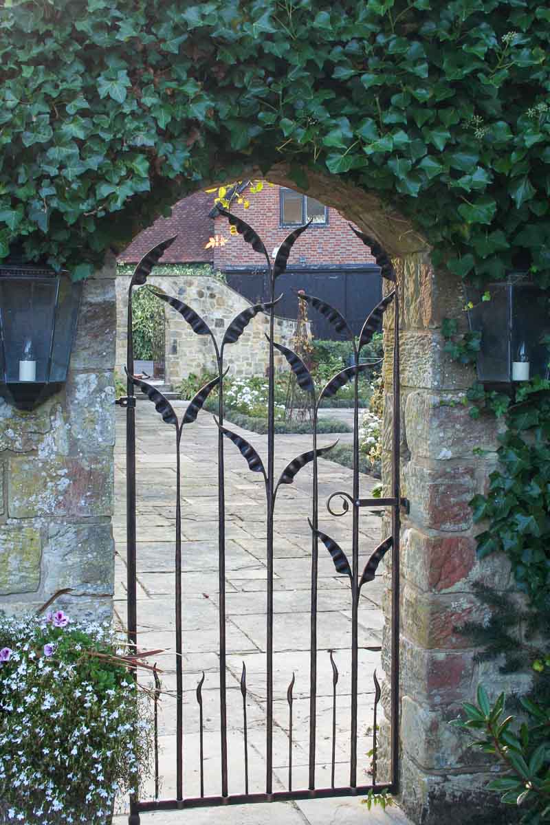 The lack of a coneventional frame gives the gate a graceful elegance